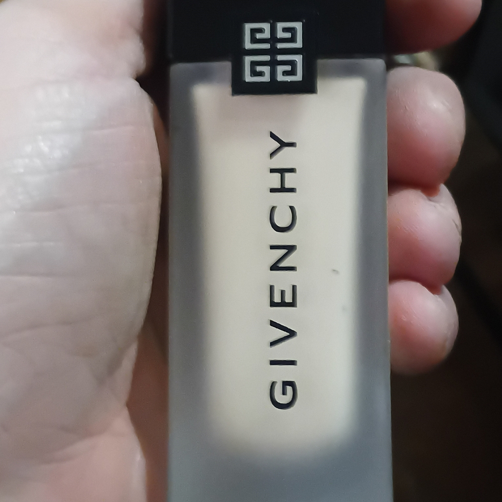 Givenchy Women Makeup Foundation in Beige and Black